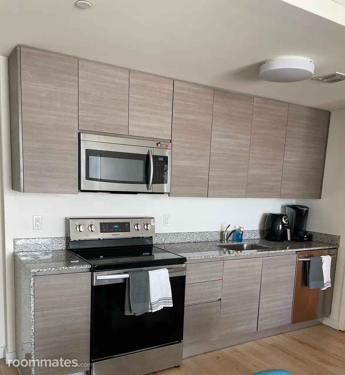 Profile photo 5 of 8