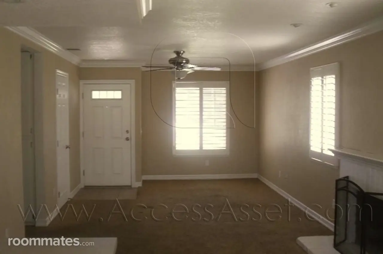 Profile photo 3 of 11