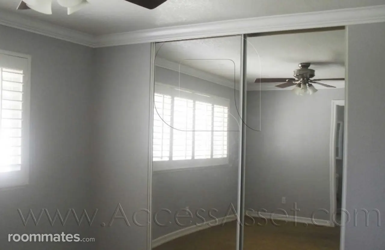 Profile photo 9 of 11