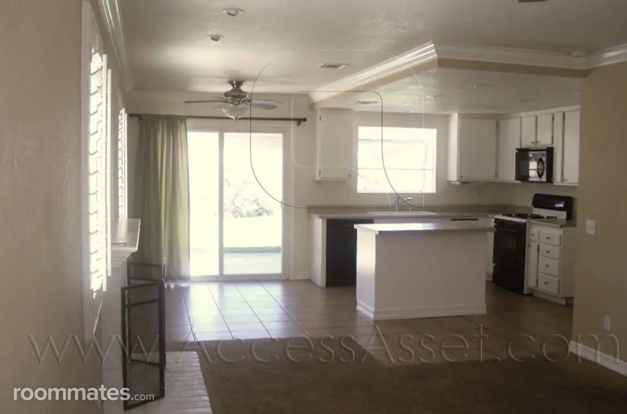 Profile photo 5 of 11