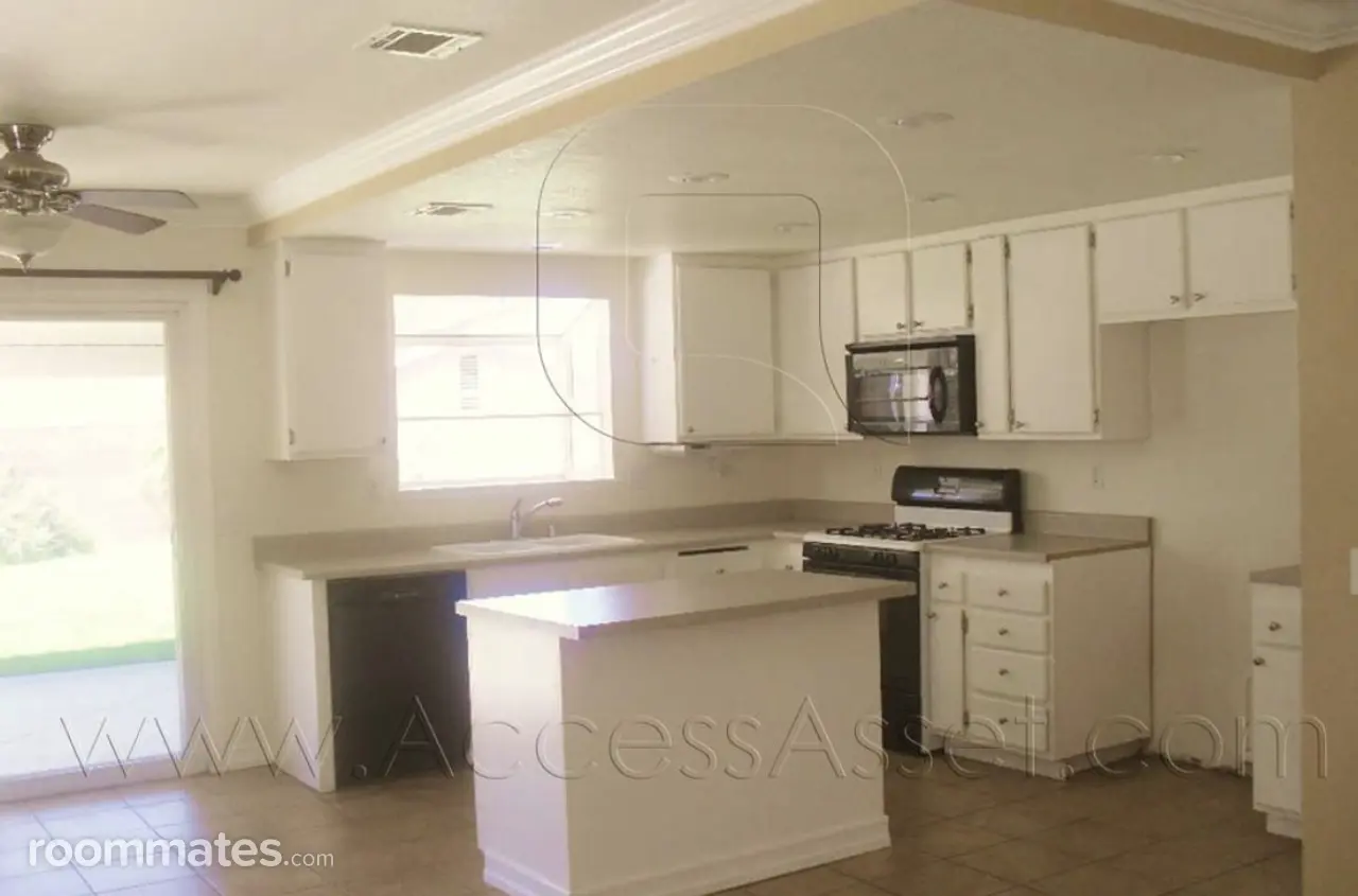 Profile photo 6 of 11