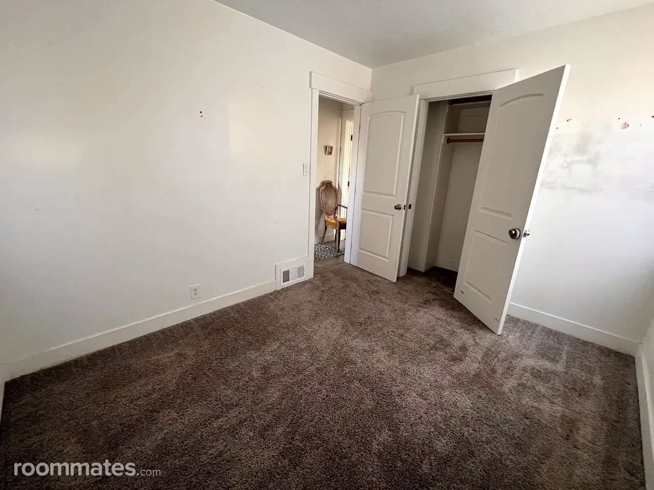 Profile photo 6 of 19