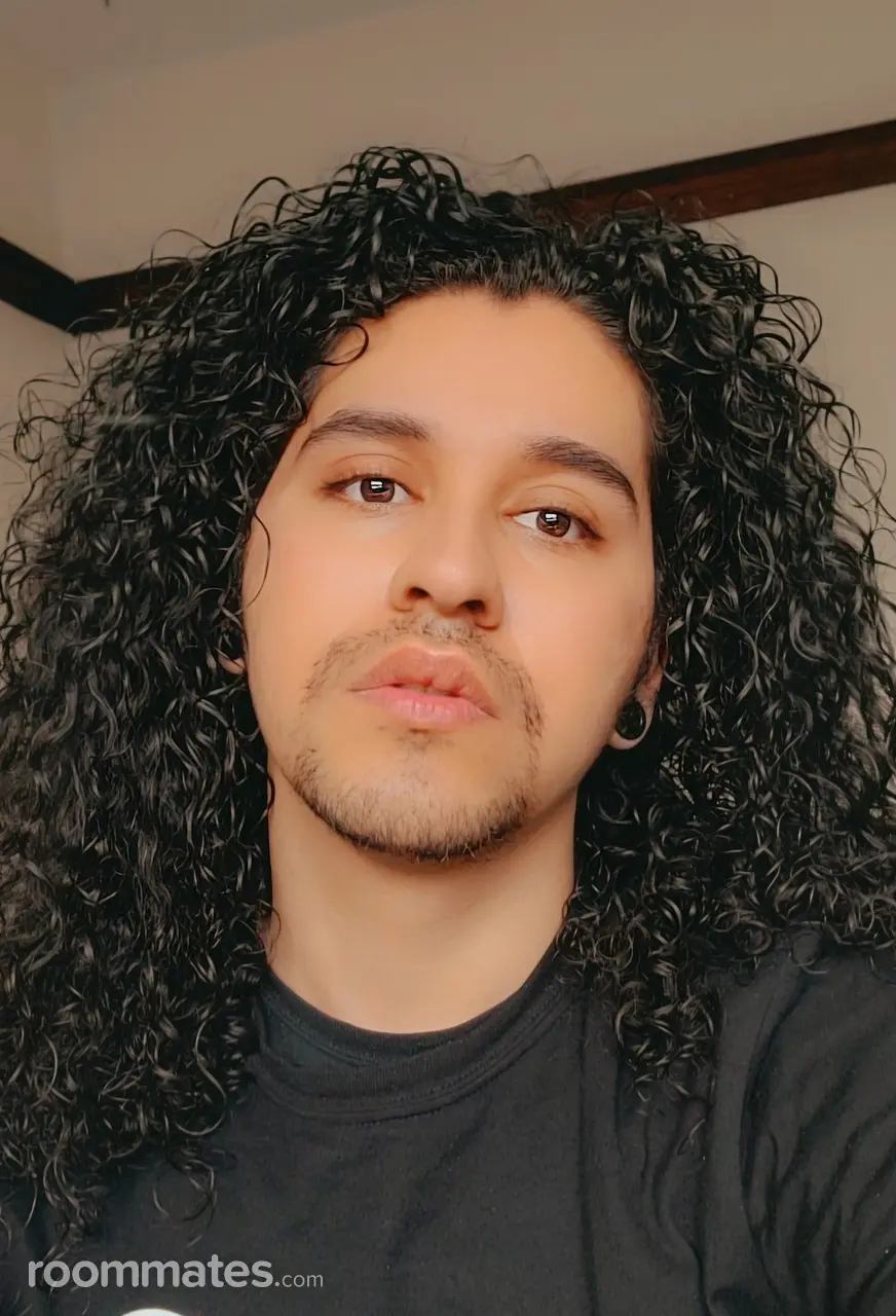 Profile photo 8 of 8