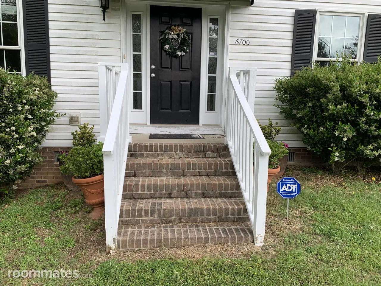 Profile photo 5 of 10