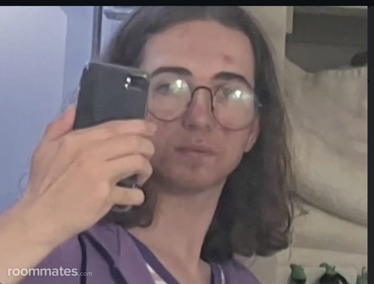 Profile photo 1 of 1