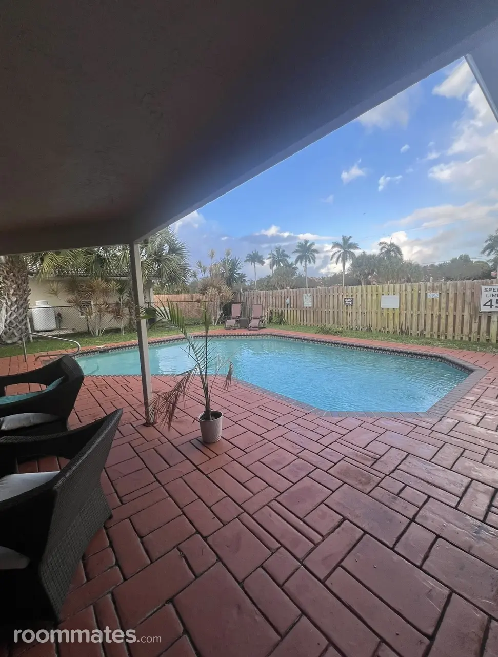 Profile photo 2 of 9