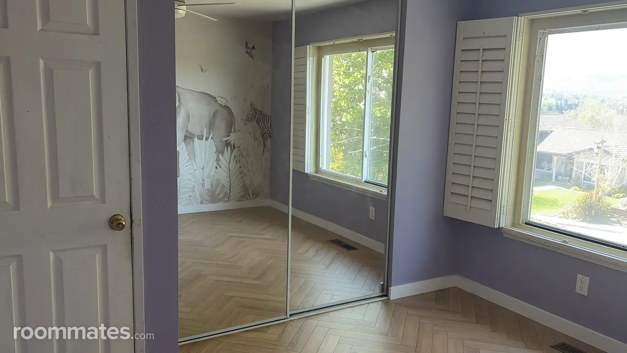 Profile photo 2 of 11