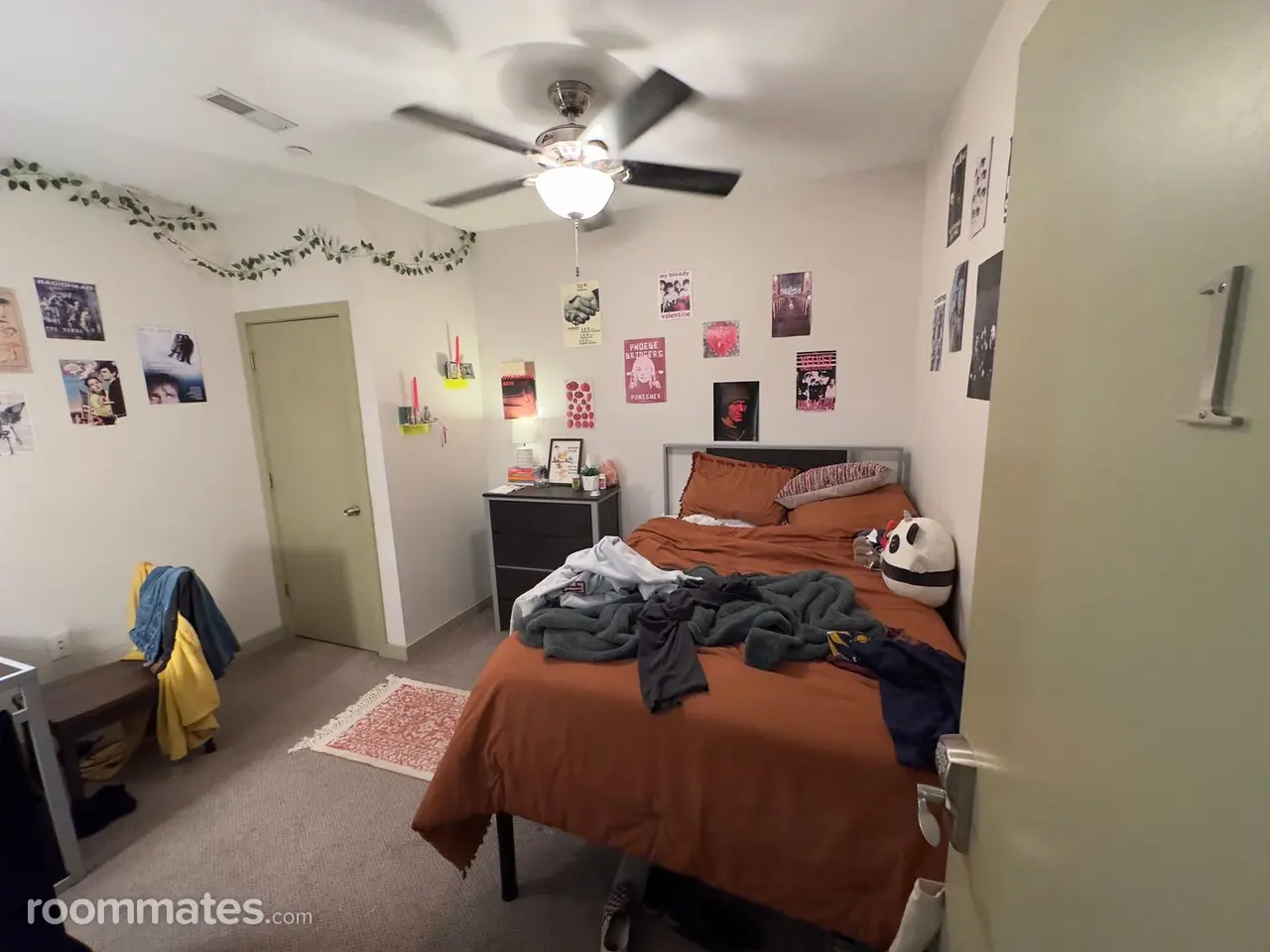 Profile photo 3 of 8