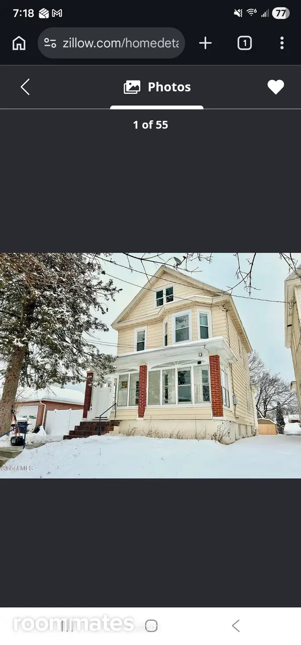 Profile photo 13 of 19