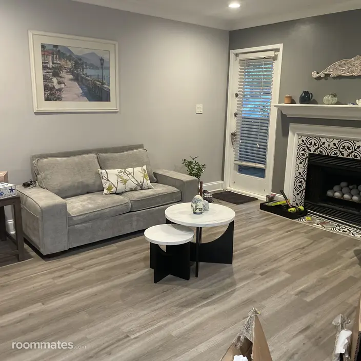 Room for rent in Sandy Springs, GA $1100, house