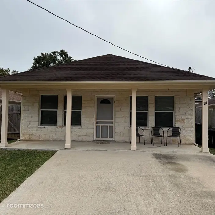 Room for rent in Bacliff, TX $400, house