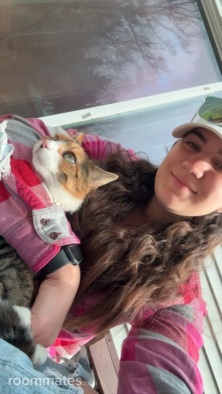 Profile photo 1 of 1