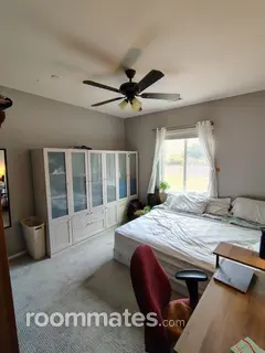 Room for rent in Corona, CA $1300, house