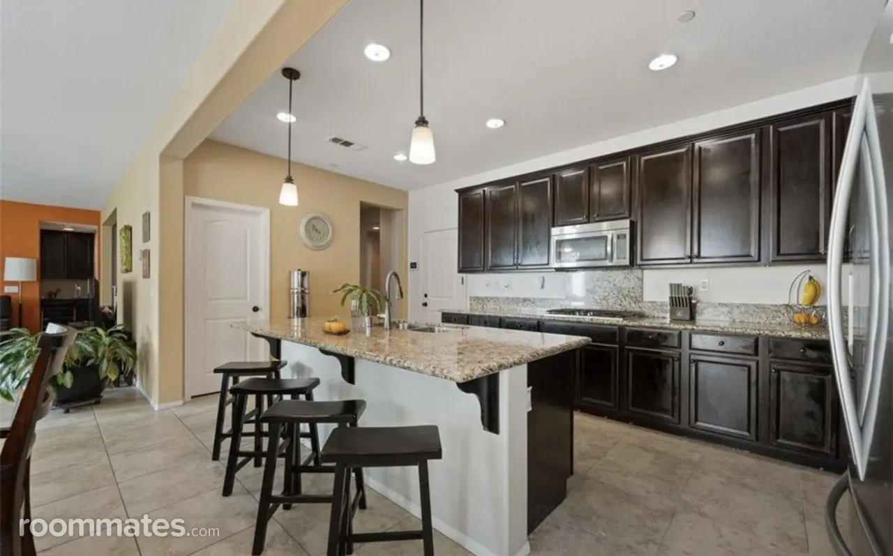 Profile photo 8 of 11