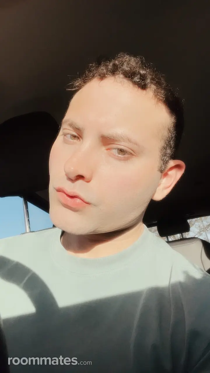 Profile photo 1 of 1