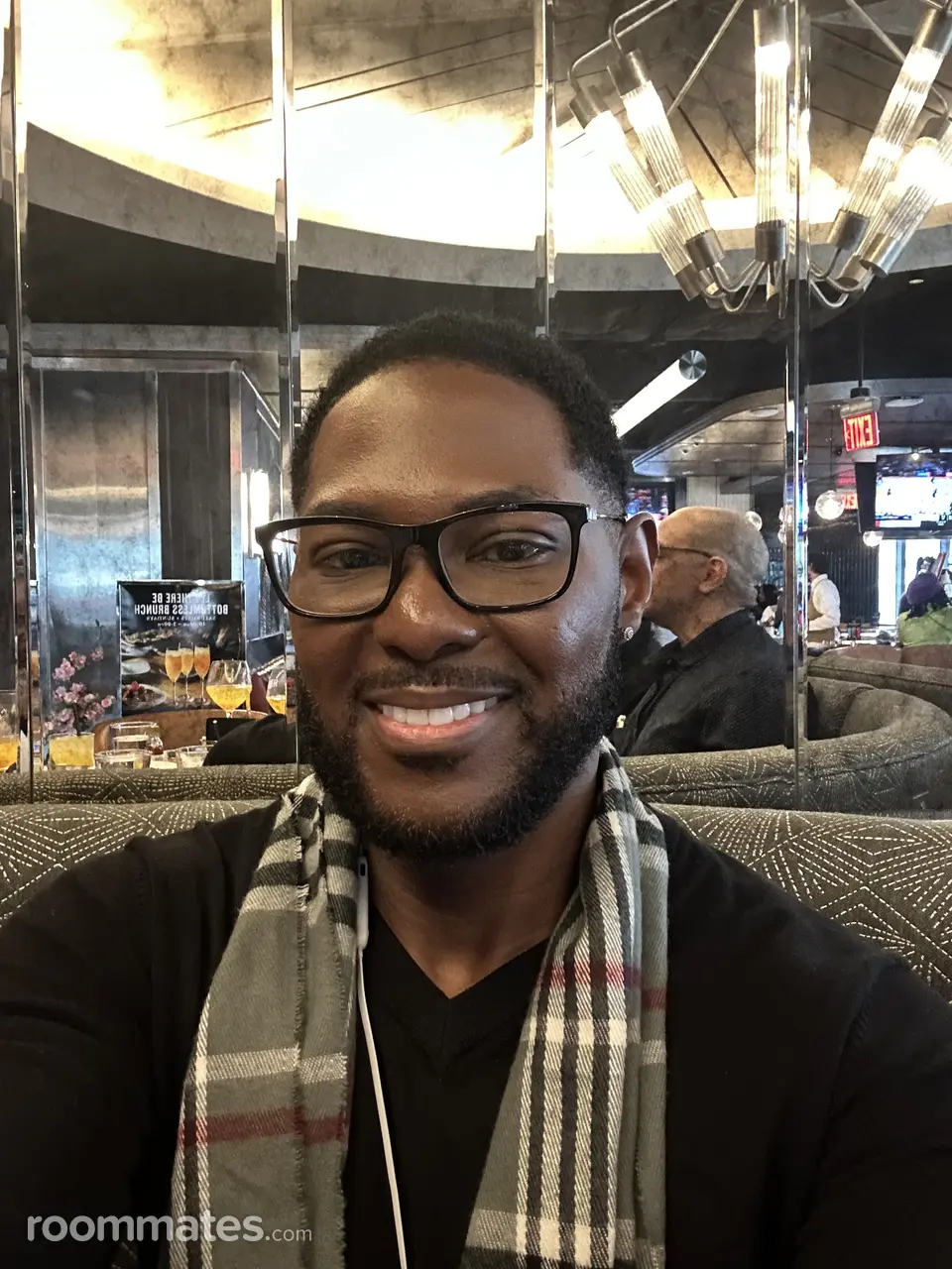 Profile photo 5 of 8