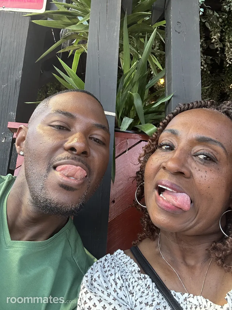 Profile photo 8 of 8