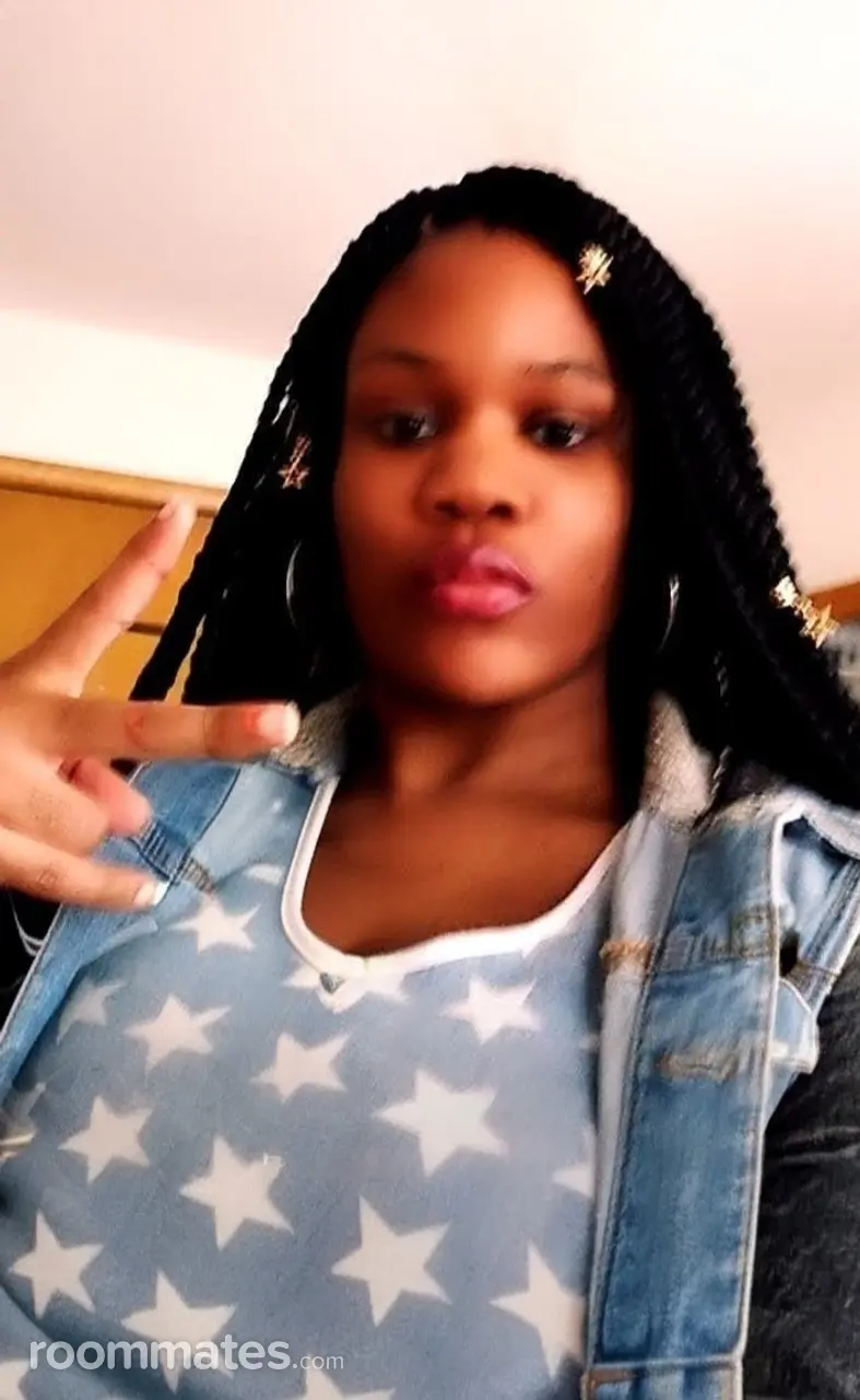 Profile photo 3 of 6