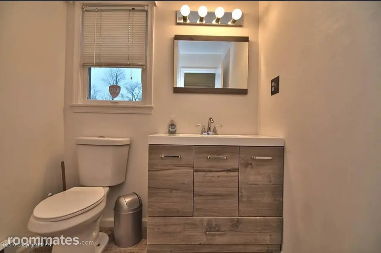 Profile photo 6 of 15