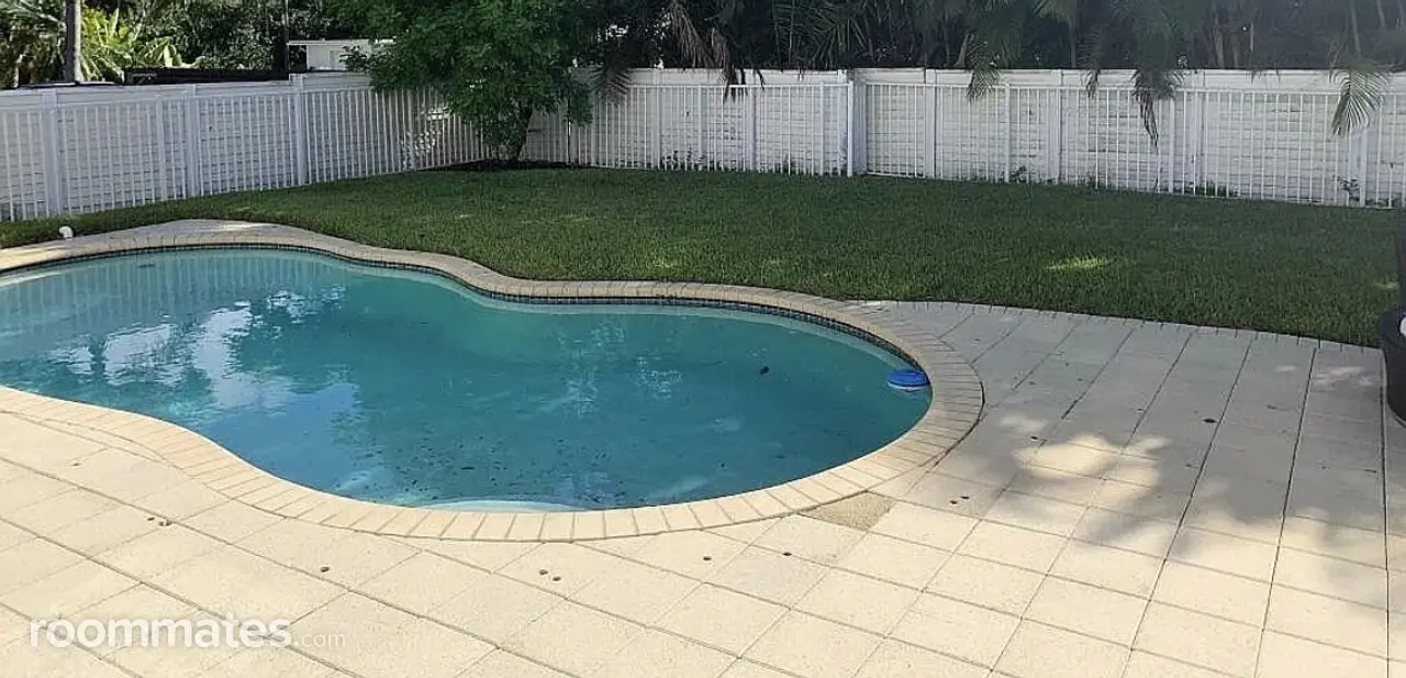 Profile photo 1 of 2