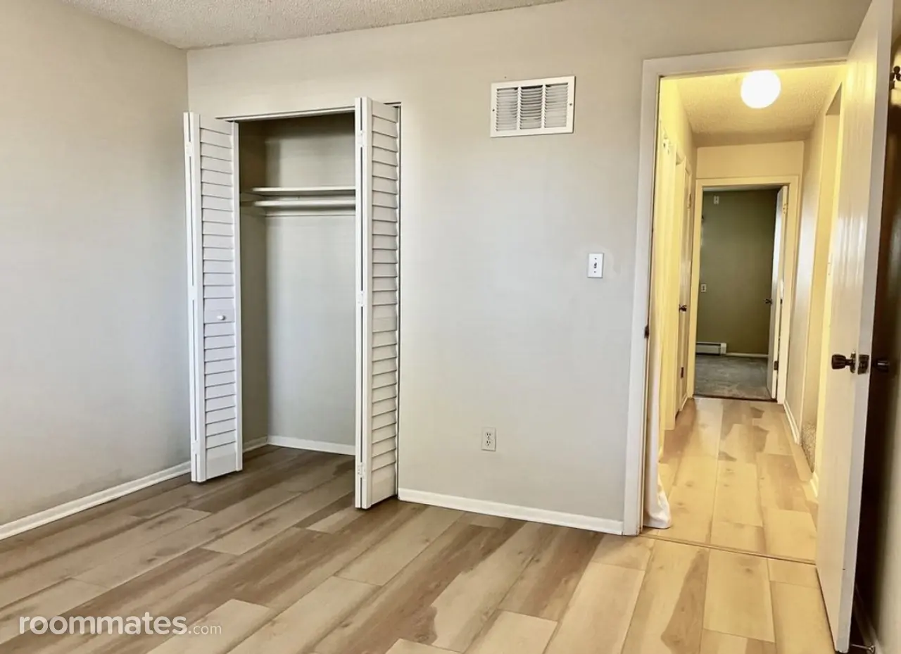 Profile photo 8 of 9