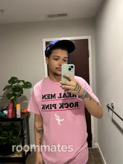 Roommate looking Manchester CT, $600