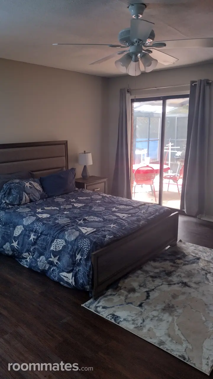 Profile photo 4 of 5