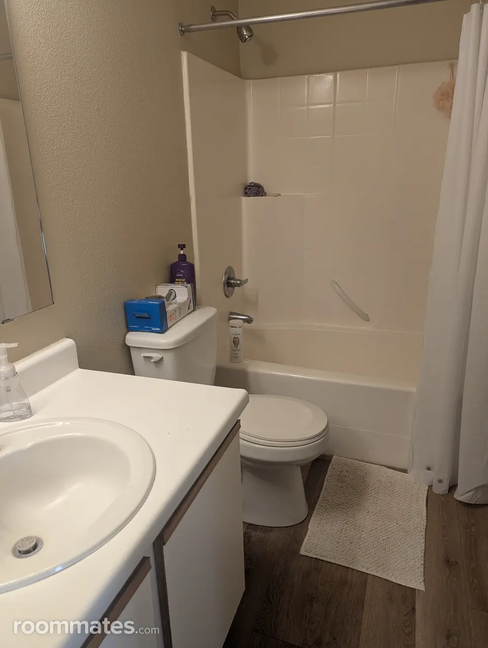 Profile photo 1 of 10