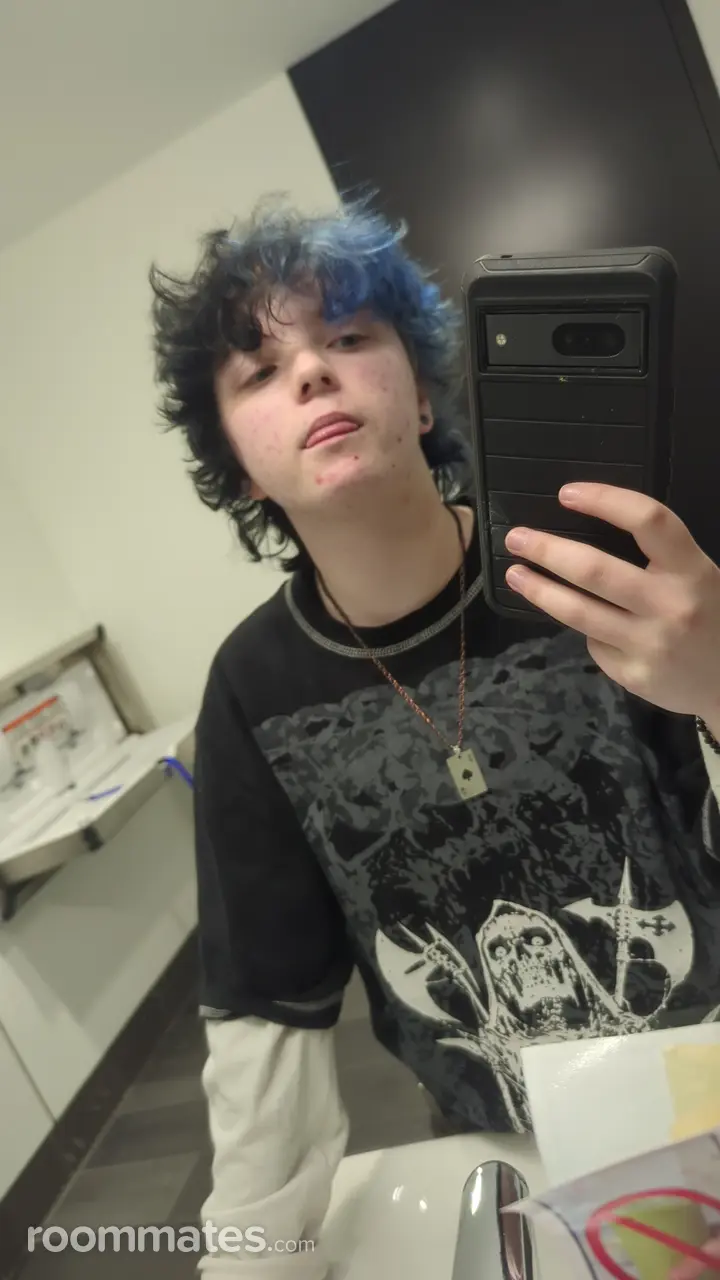 Profile photo 10 of 10