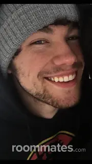 Roommate looking Corona, CA, $1000