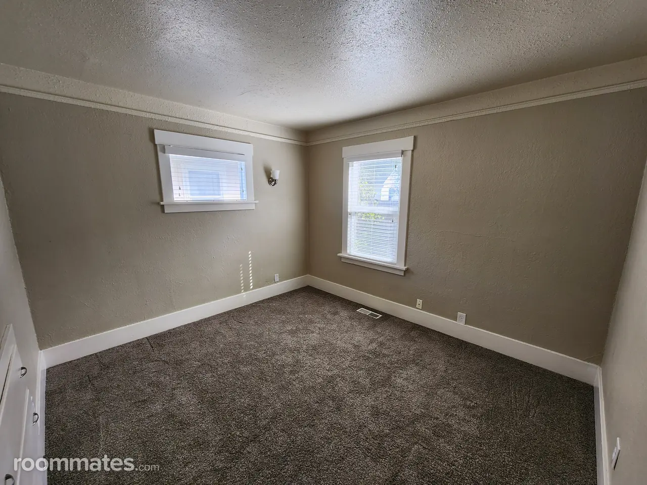 Profile photo 9 of 11