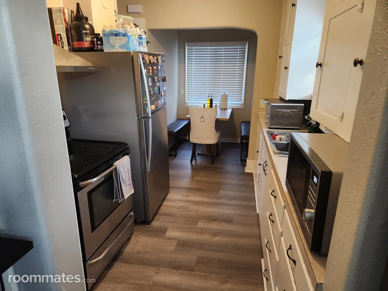 Profile photo 7 of 11