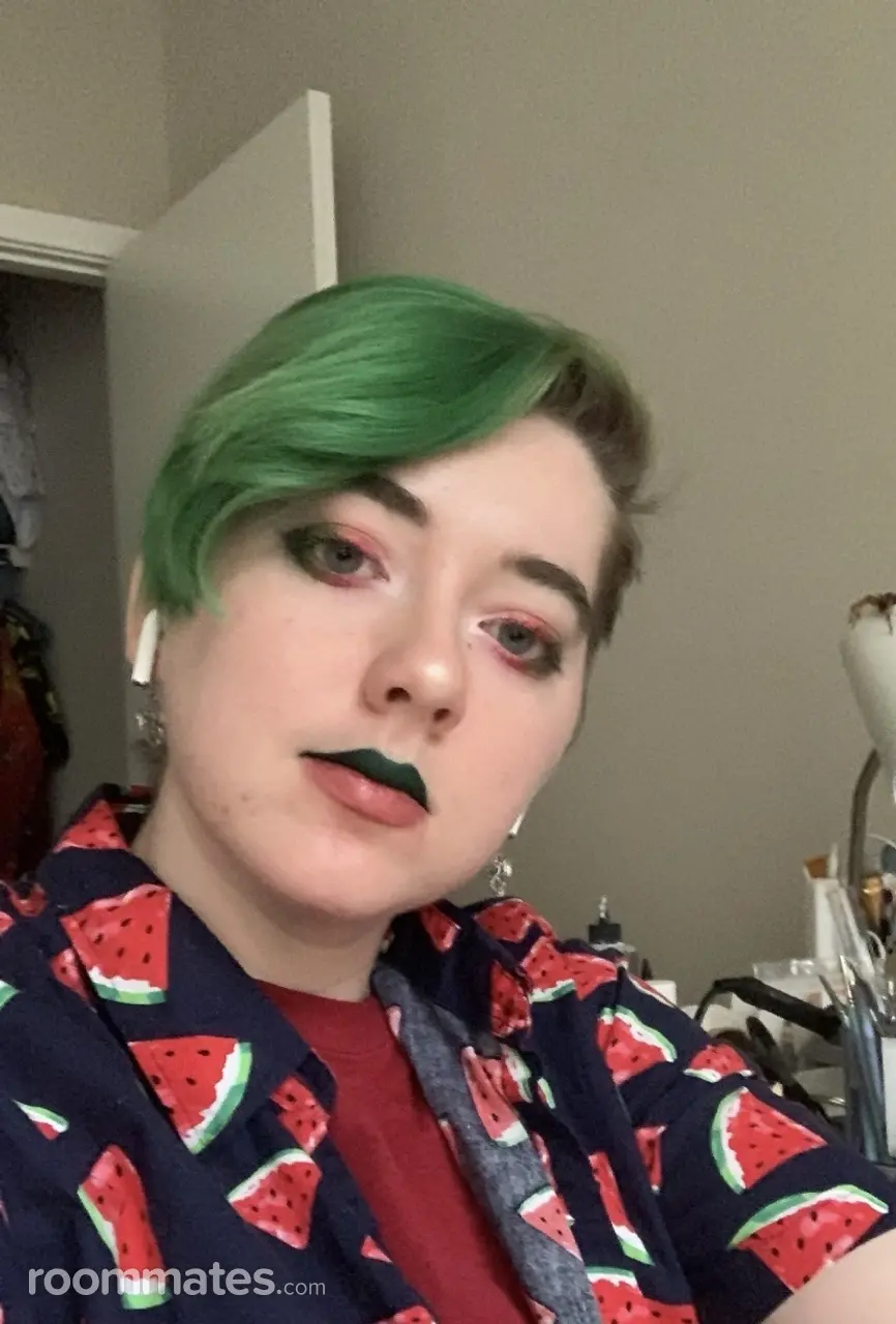 Profile photo 6 of 6