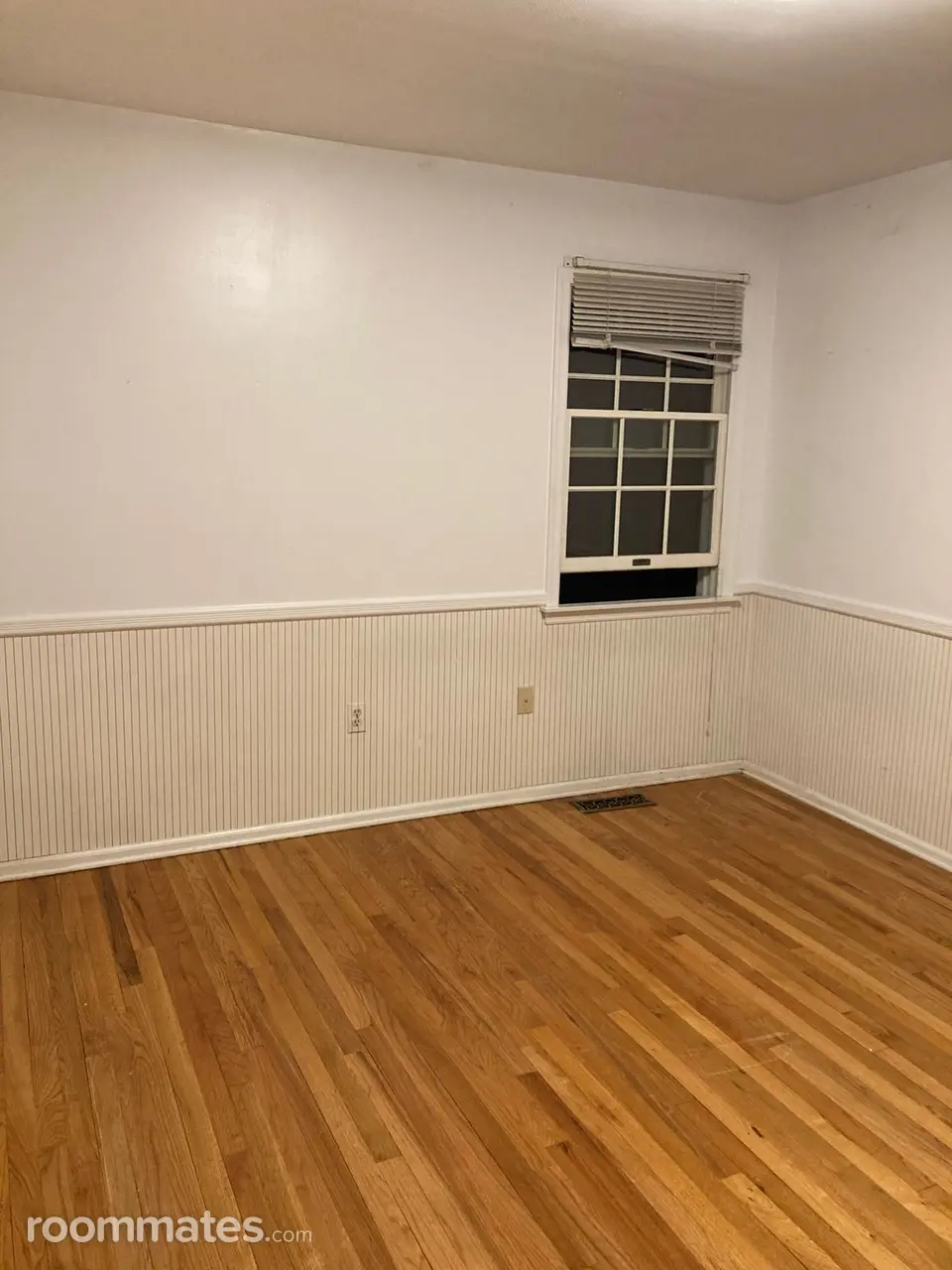 Profile photo 1 of 4