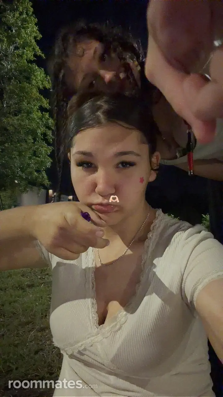 Profile photo 4 of 7