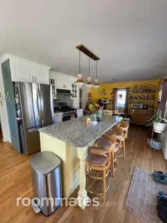 Room for rent in West Yarmouth, MA $1100, house