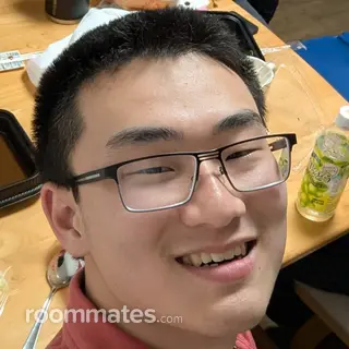 Roommate looking Manchester, NH, $1000