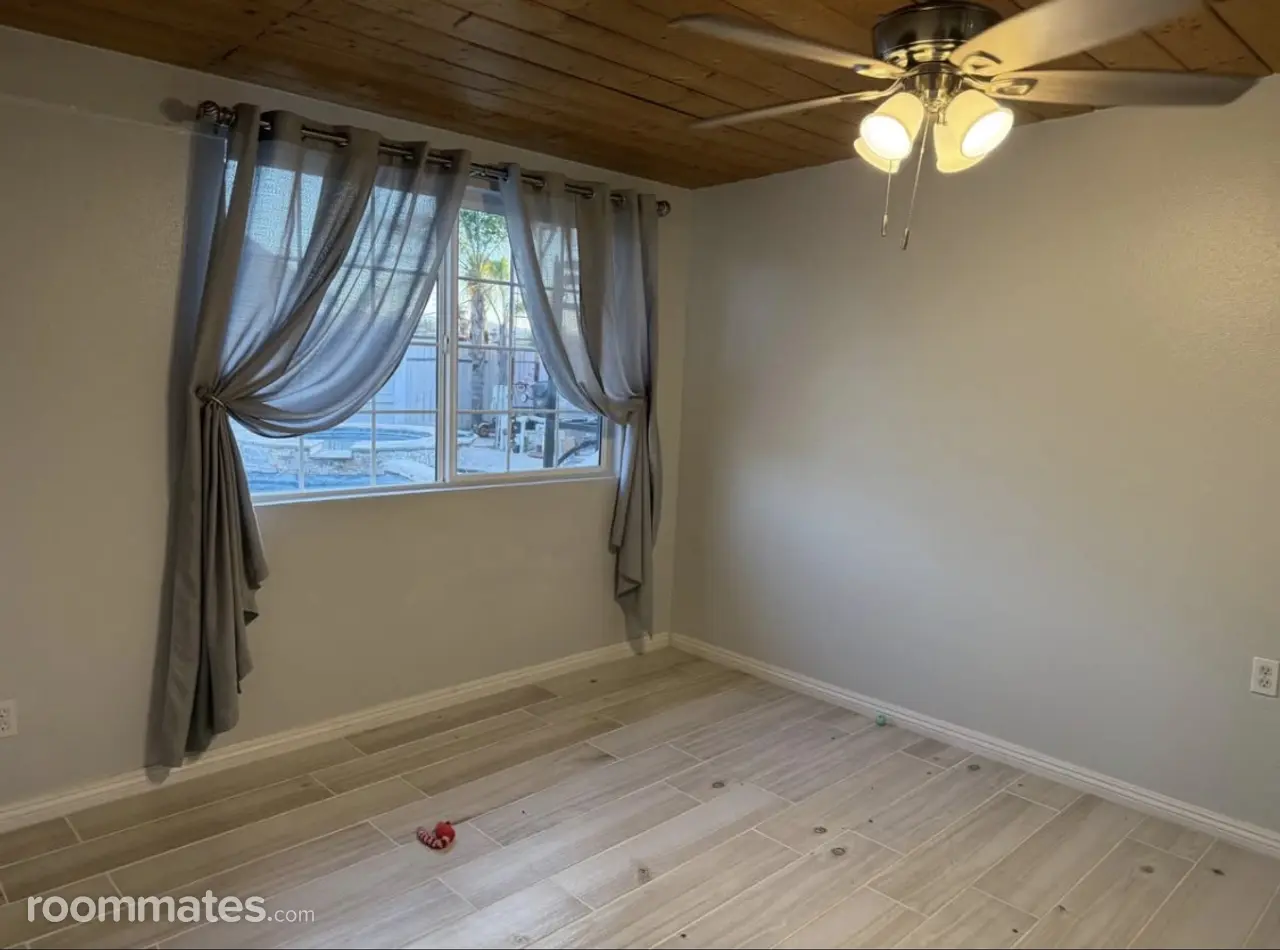 Profile photo 1 of 5