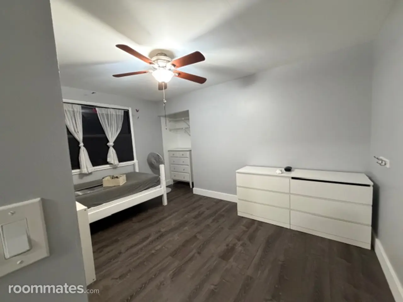 Profile photo 4 of 7