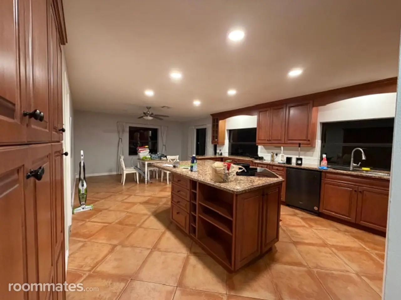 Profile photo 3 of 7