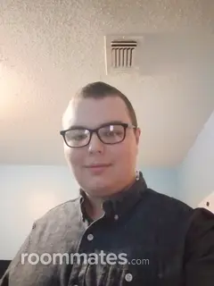 Roommate looking Worcester, MA, $800