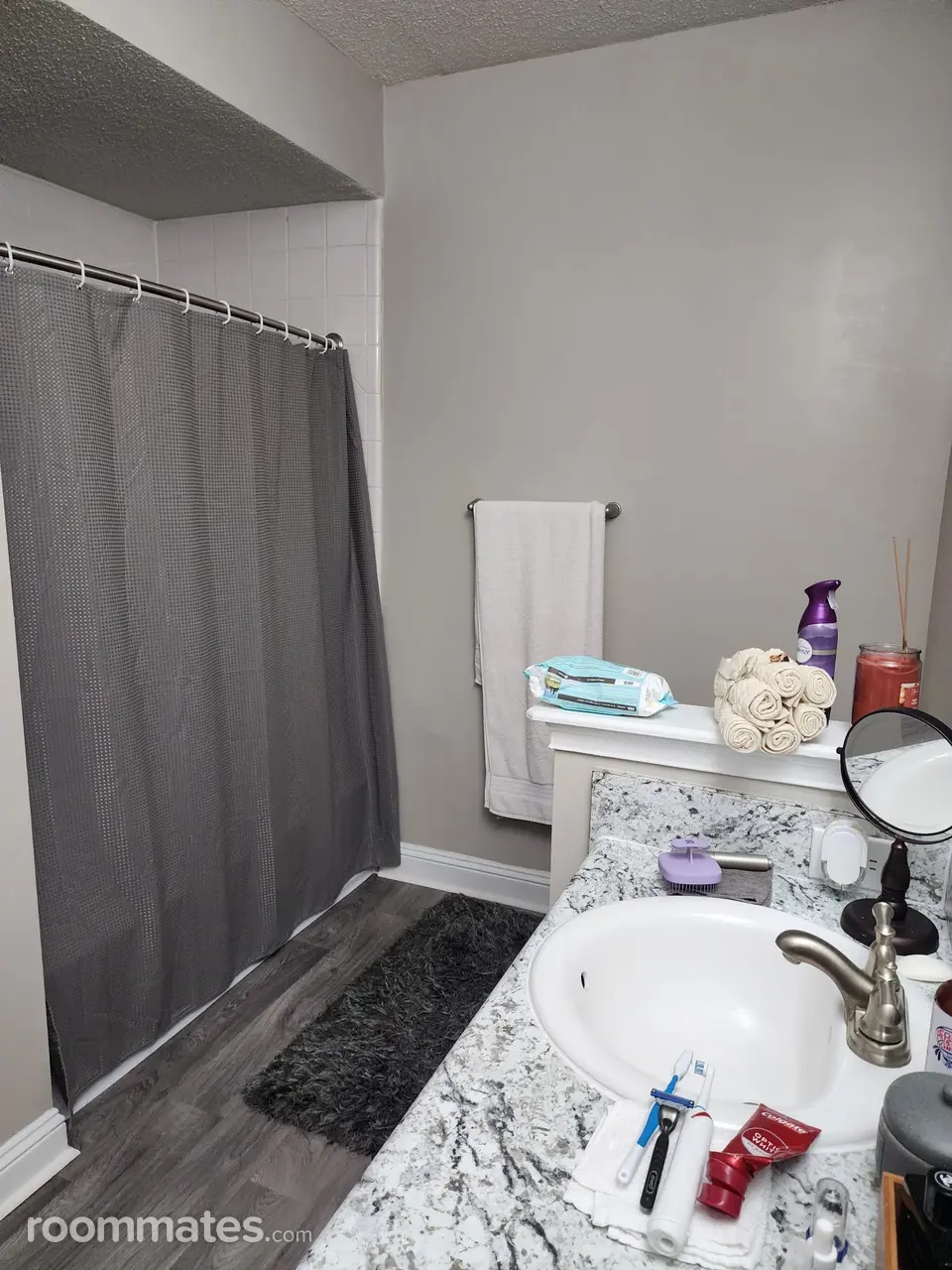 Profile photo 3 of 11