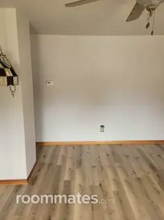 Room for rent in Ottawa, IL $700, house