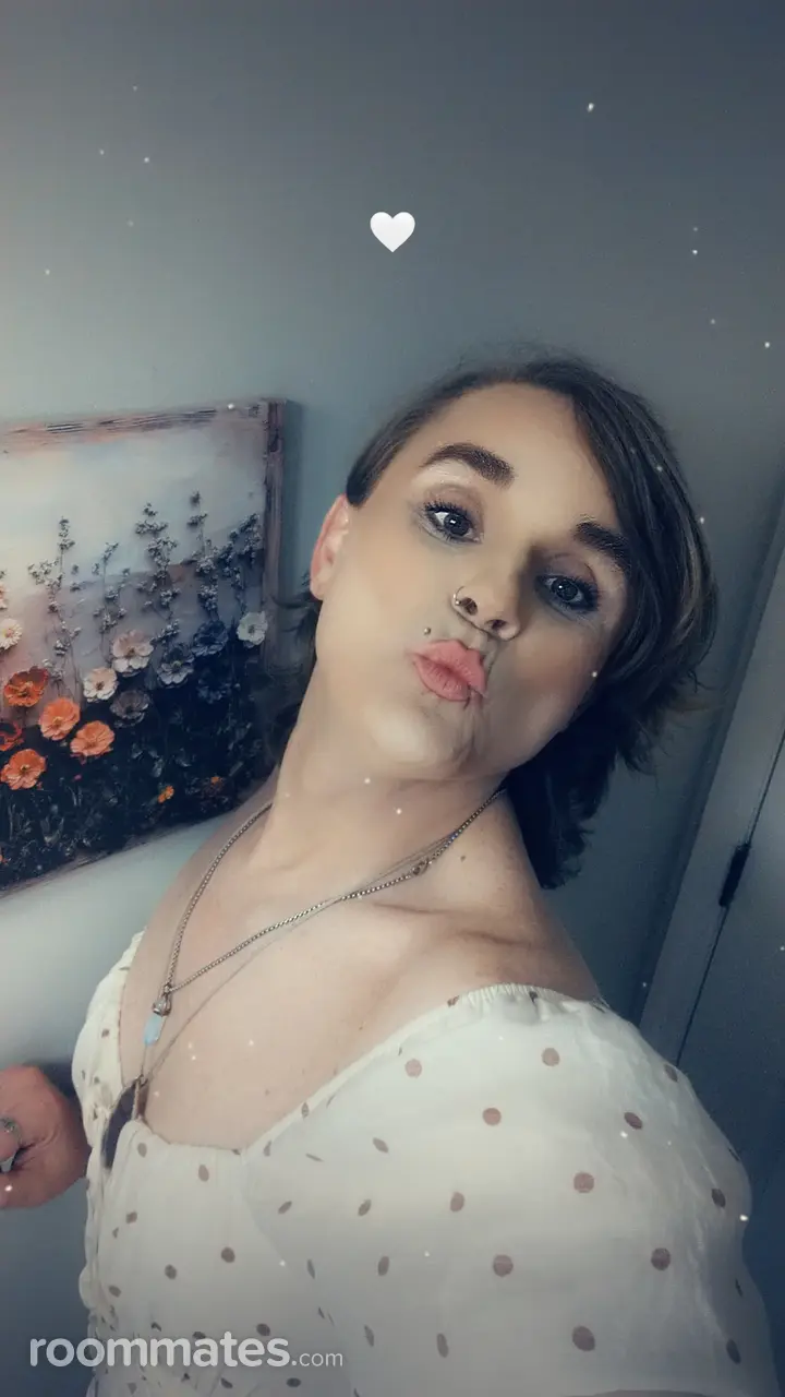 Profile photo 3 of 8