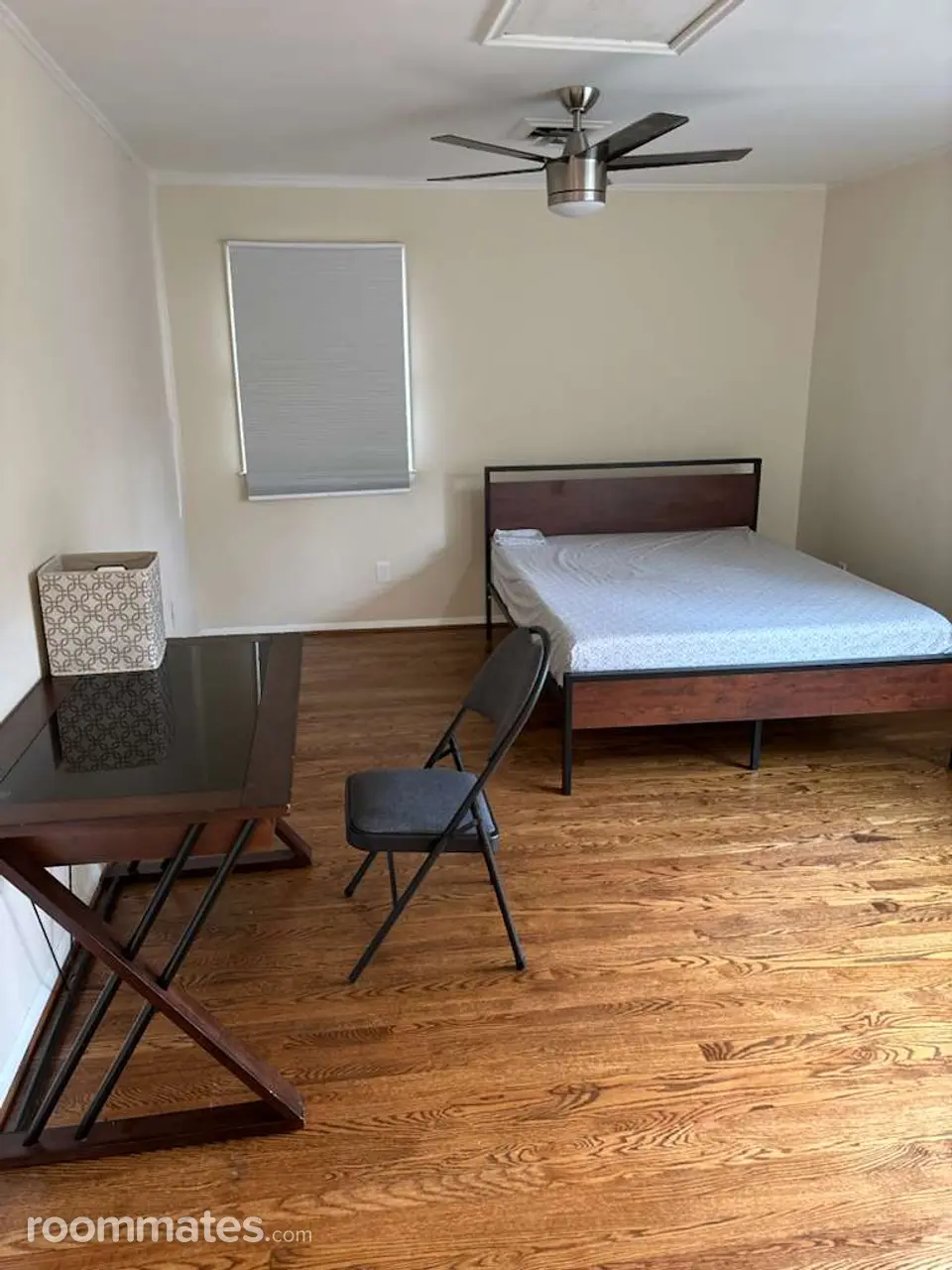 Profile photo 1 of 6