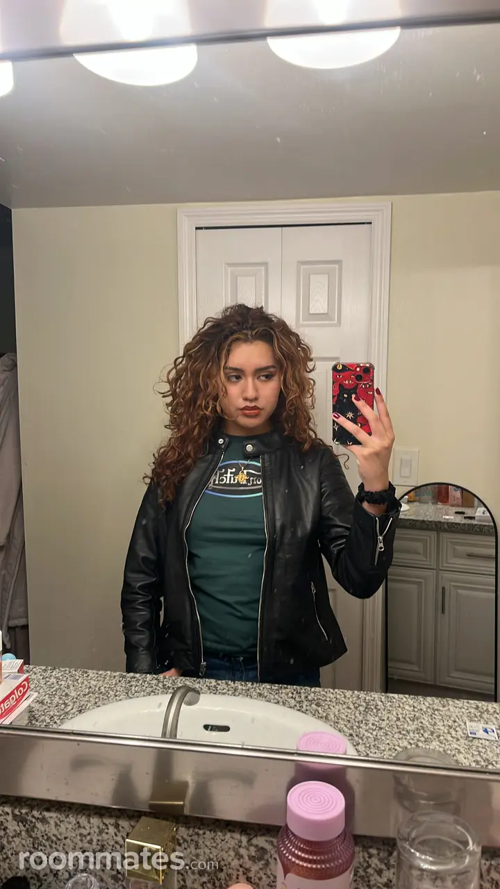 Profile photo 2 of 5