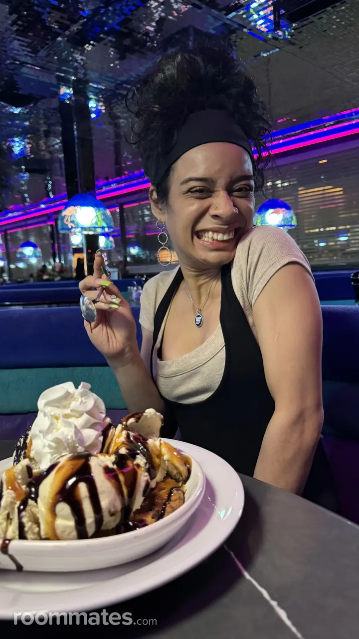 Profile photo 4 of 4