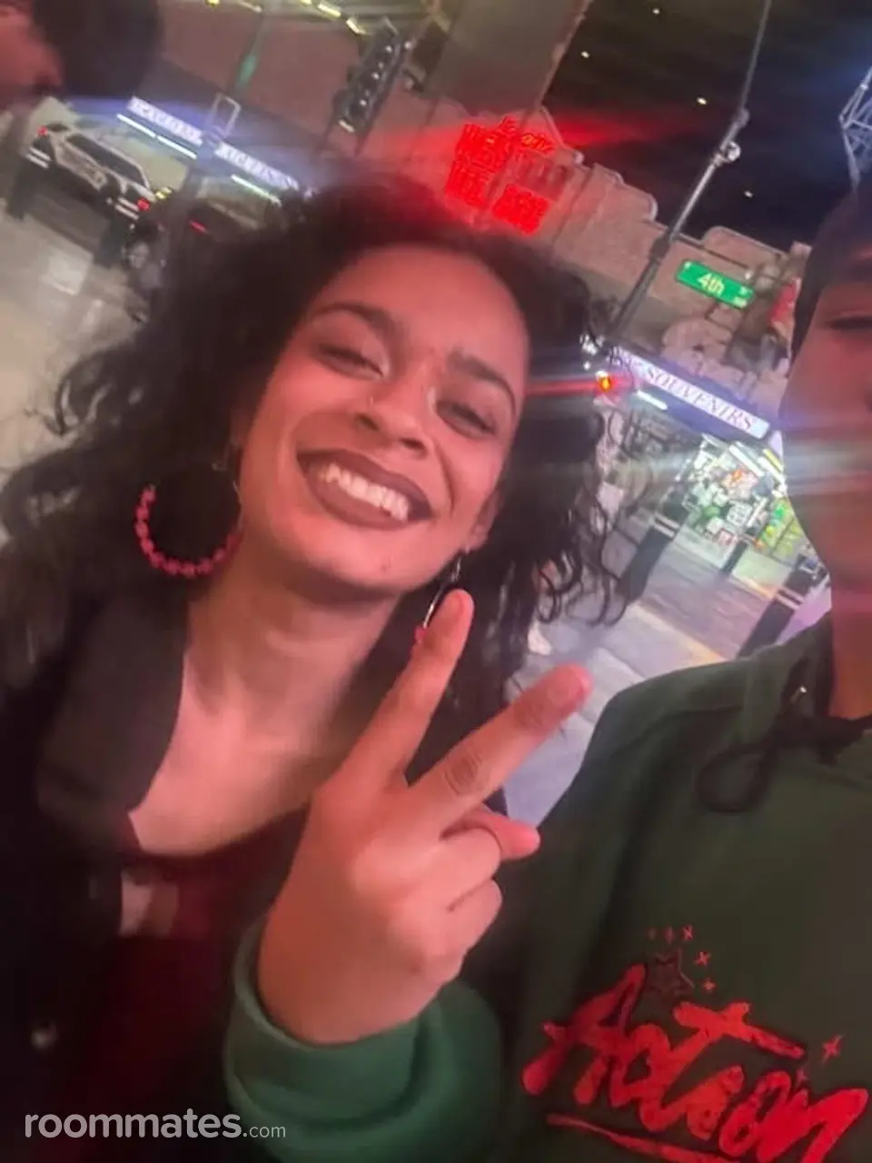 Profile photo 1 of 4