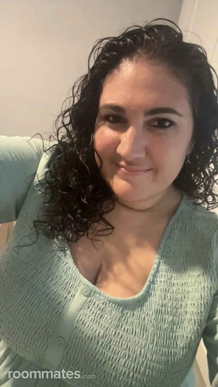 Profile photo 2 of 4