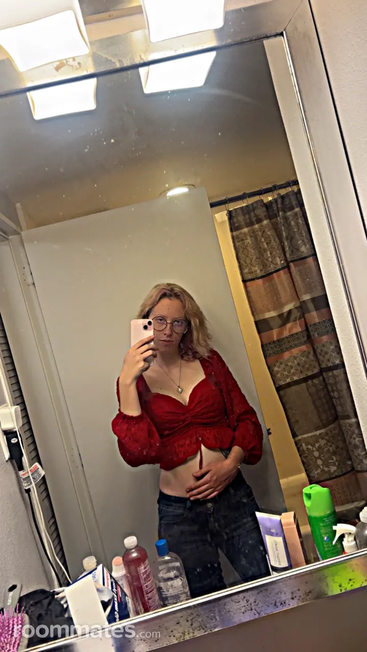 Profile photo 1 of 6